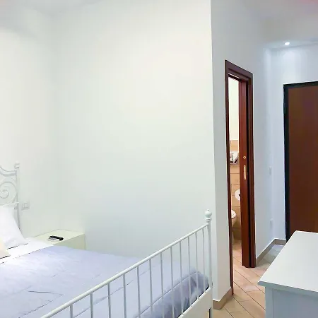 Holiday Garibaldi Bed & Breakfast Napoli