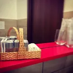 Nocleg ze śniadaniem Holiday Garibaldi Neapol