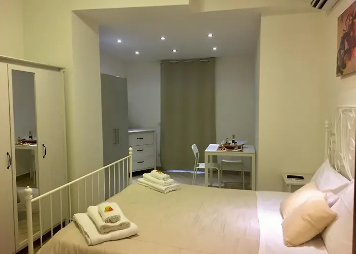 Bed & Breakfast Holiday Garibaldi Neapol